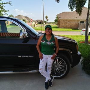 Meet your Posher, Enedelia